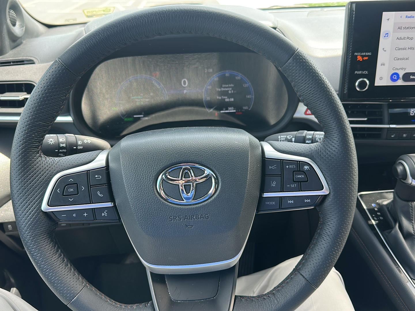 2025 Toyota SIENNA Platinum