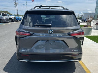 2025 Toyota SIENNA Platinum