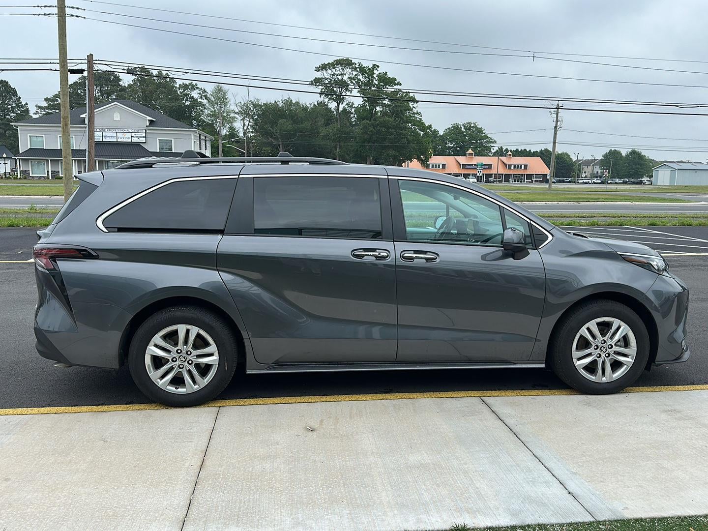 2025 Toyota Sienna XLE
