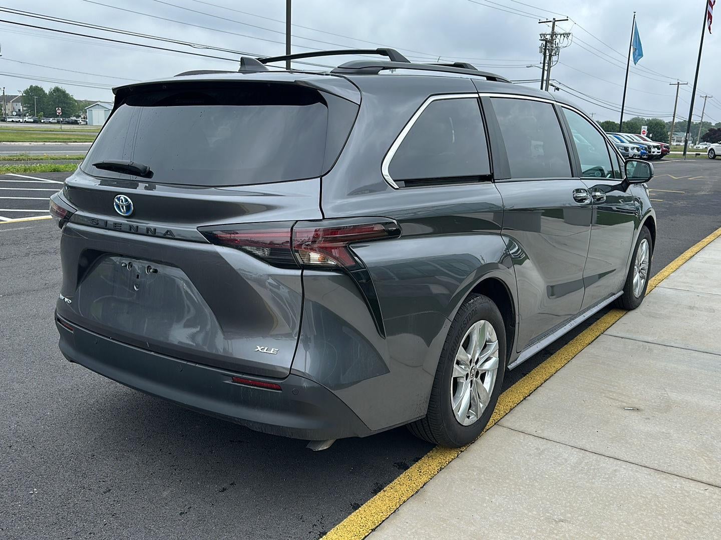2025 Toyota Sienna XLE