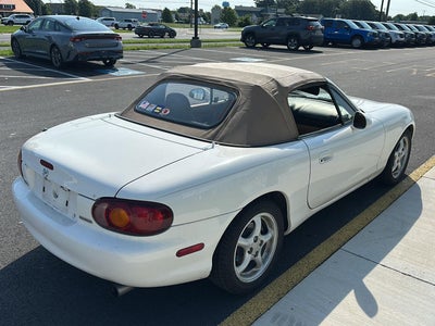 1999 Mazda Mazda MX-5 Miata Base