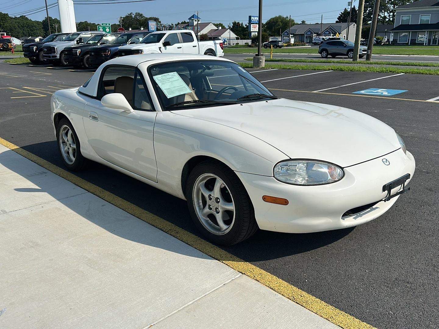1999 Mazda Mazda MX-5 Miata Base