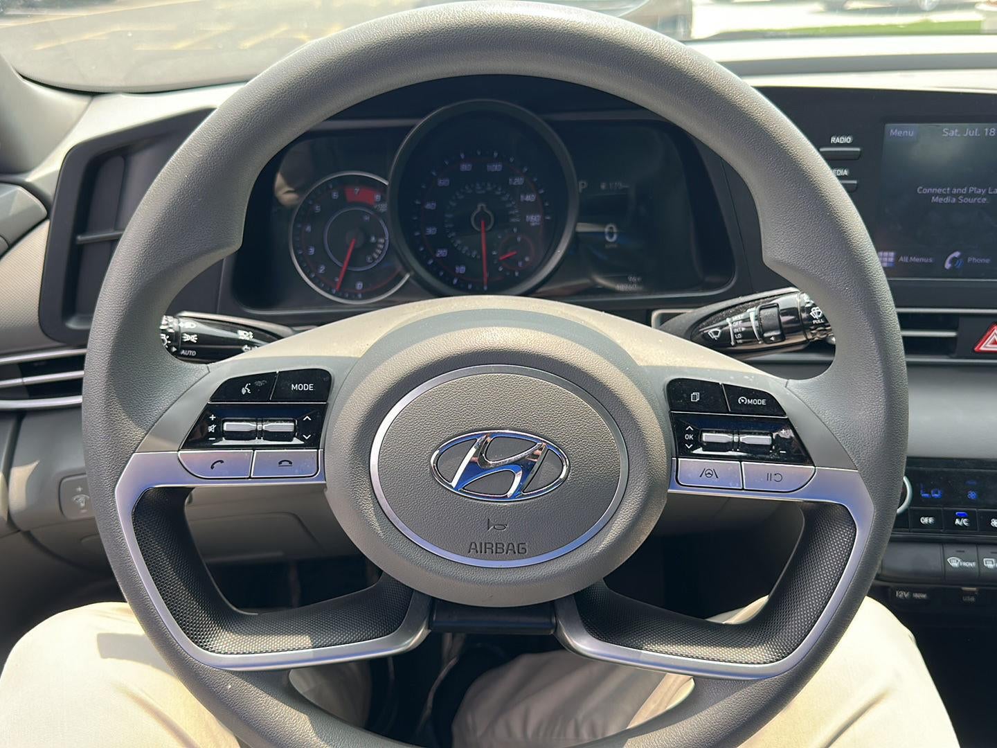 2023 Hyundai ELANTRA SEL