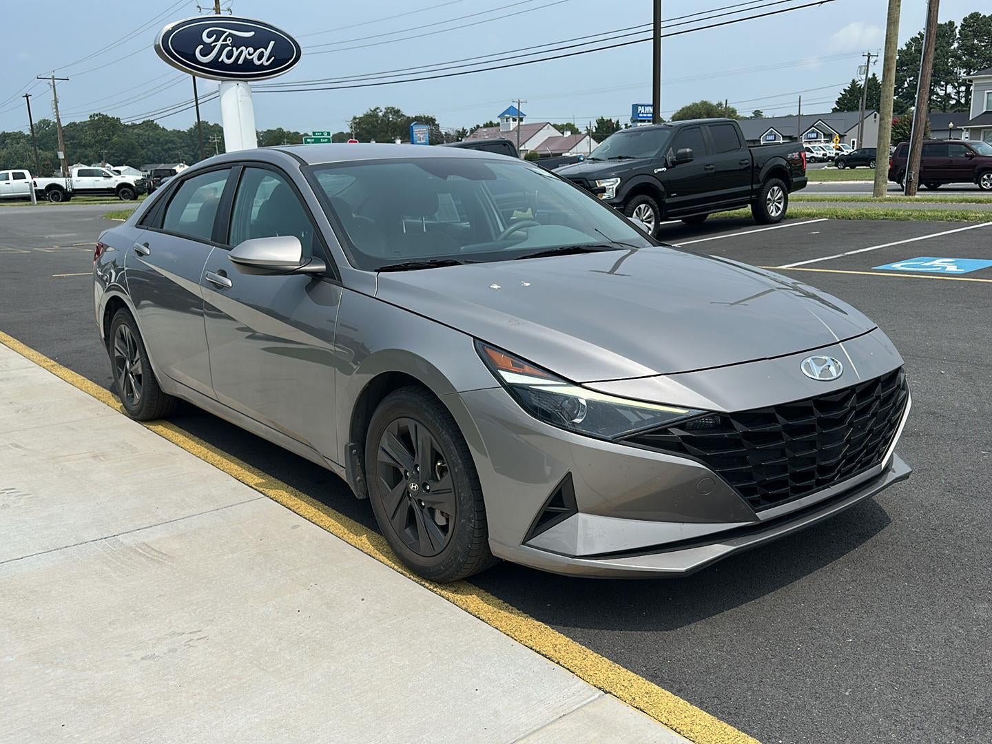 2023 Hyundai ELANTRA SEL