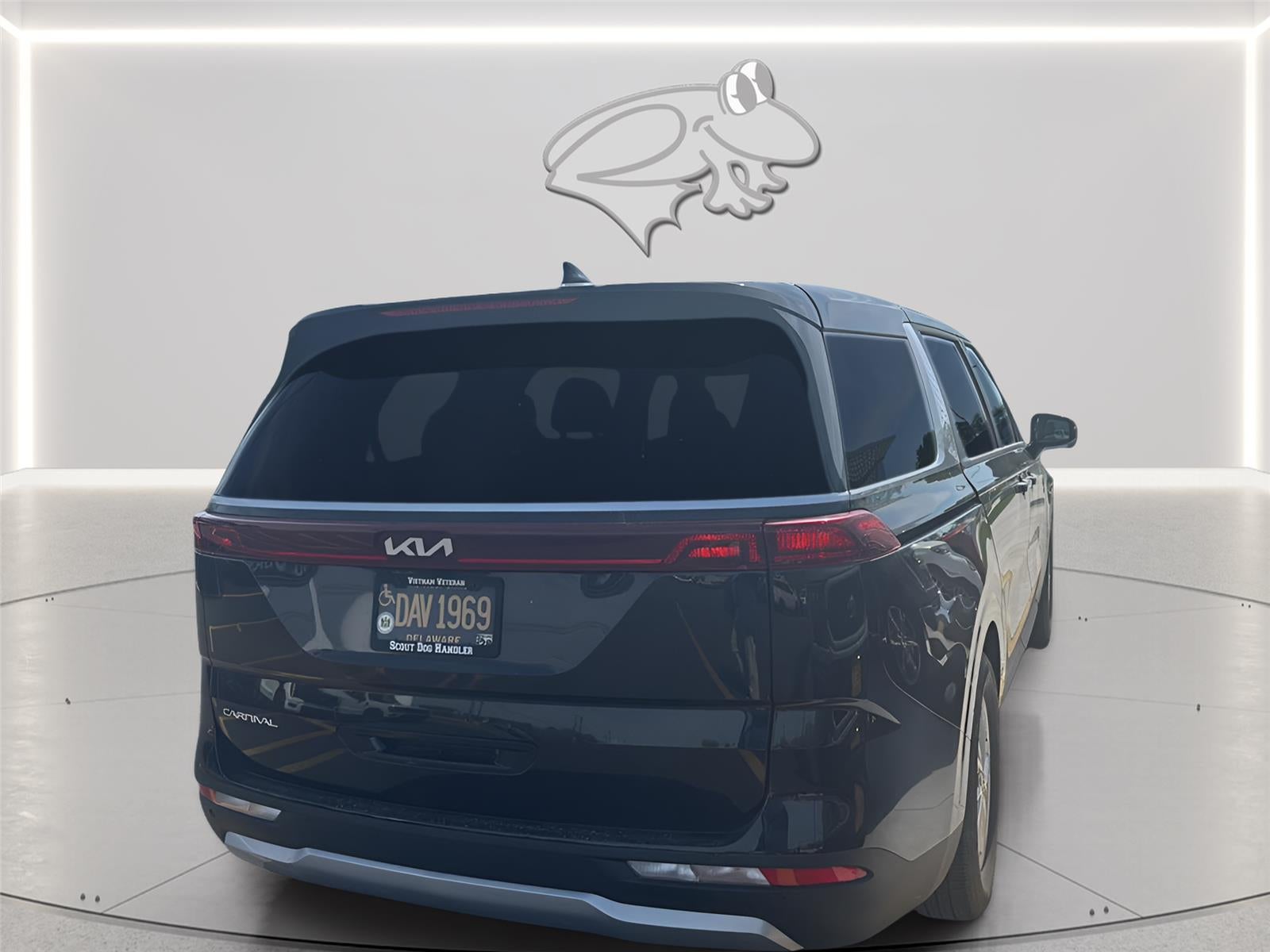 2024 Kia CARNIV LX