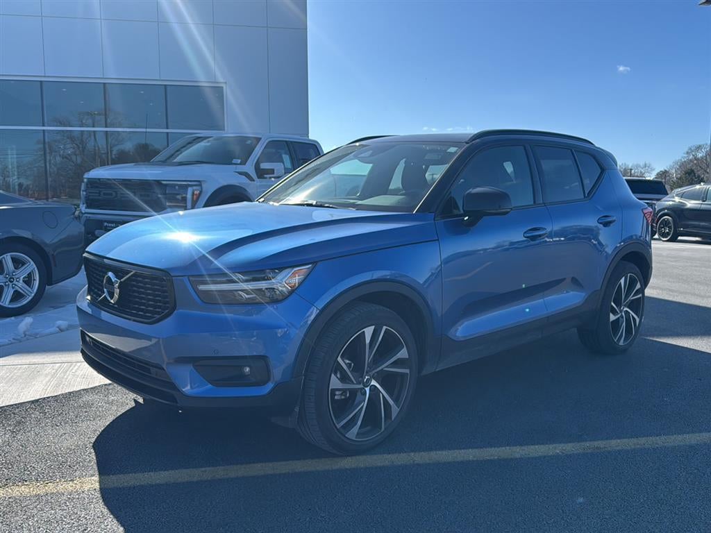 2021 Volvo XC40 R-Design