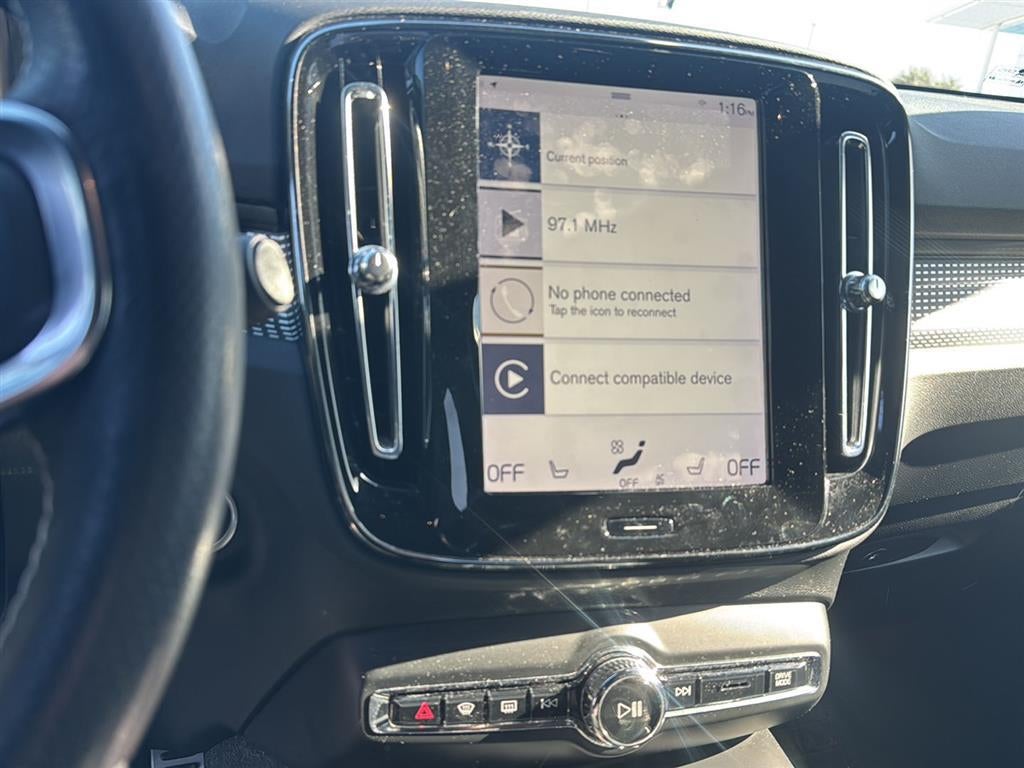 2021 Volvo XC40 R-Design