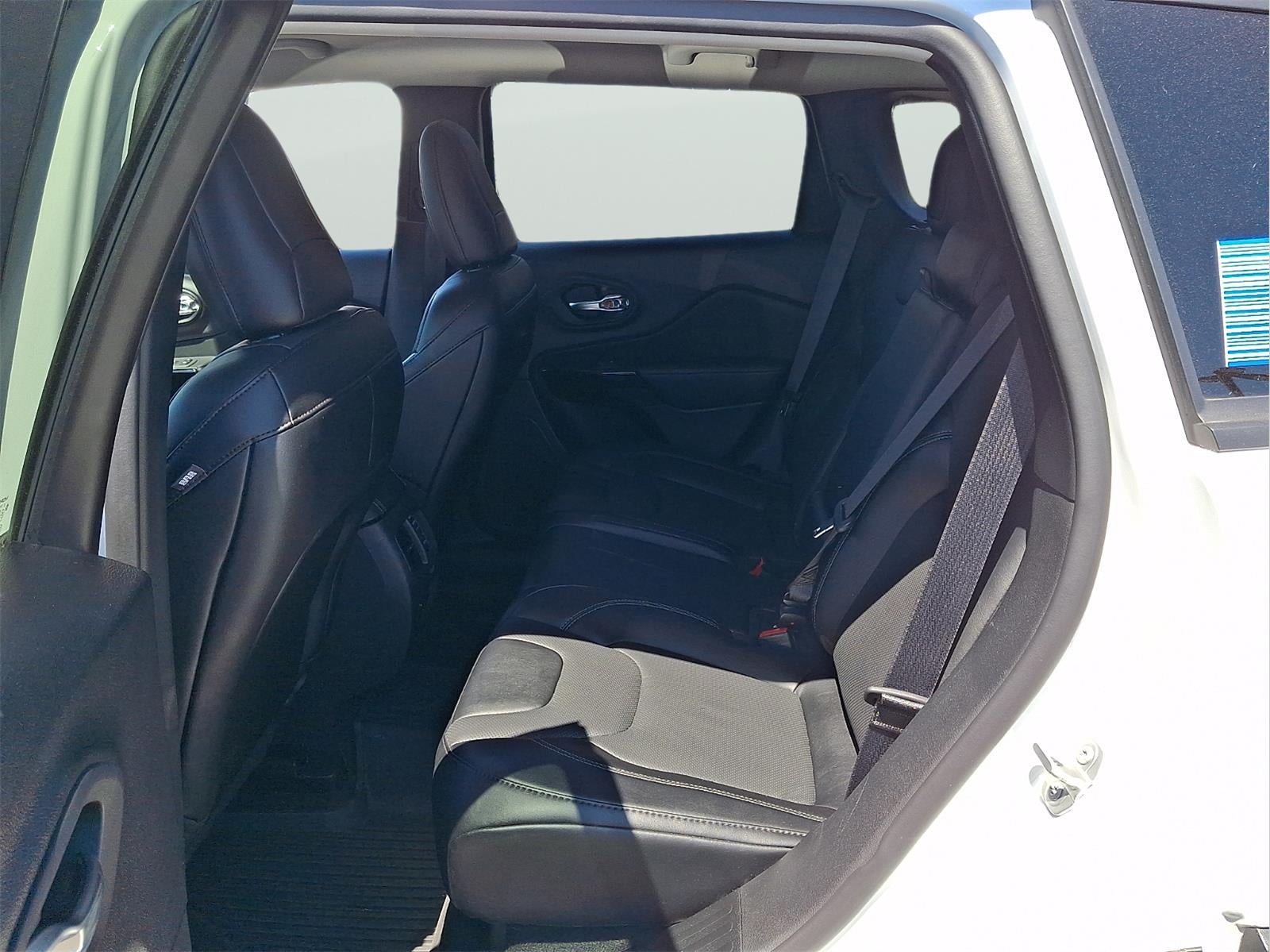 2023 Jeep Cherokee Altitude Lux