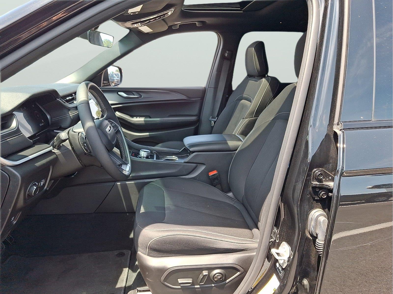 2025 Jeep Grand Cherokee L Laredo X