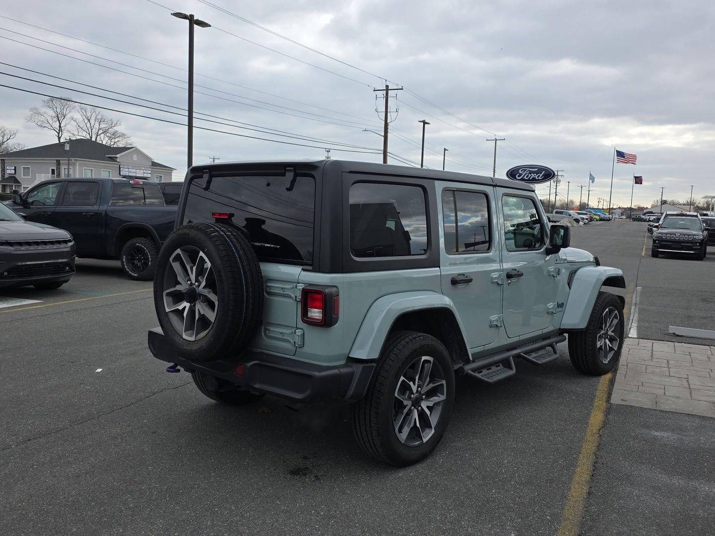 2024 Jeep WRANGLER UNLIMITED 4XE BASE