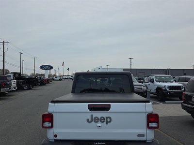 2022 Jeep Gladiator Overland