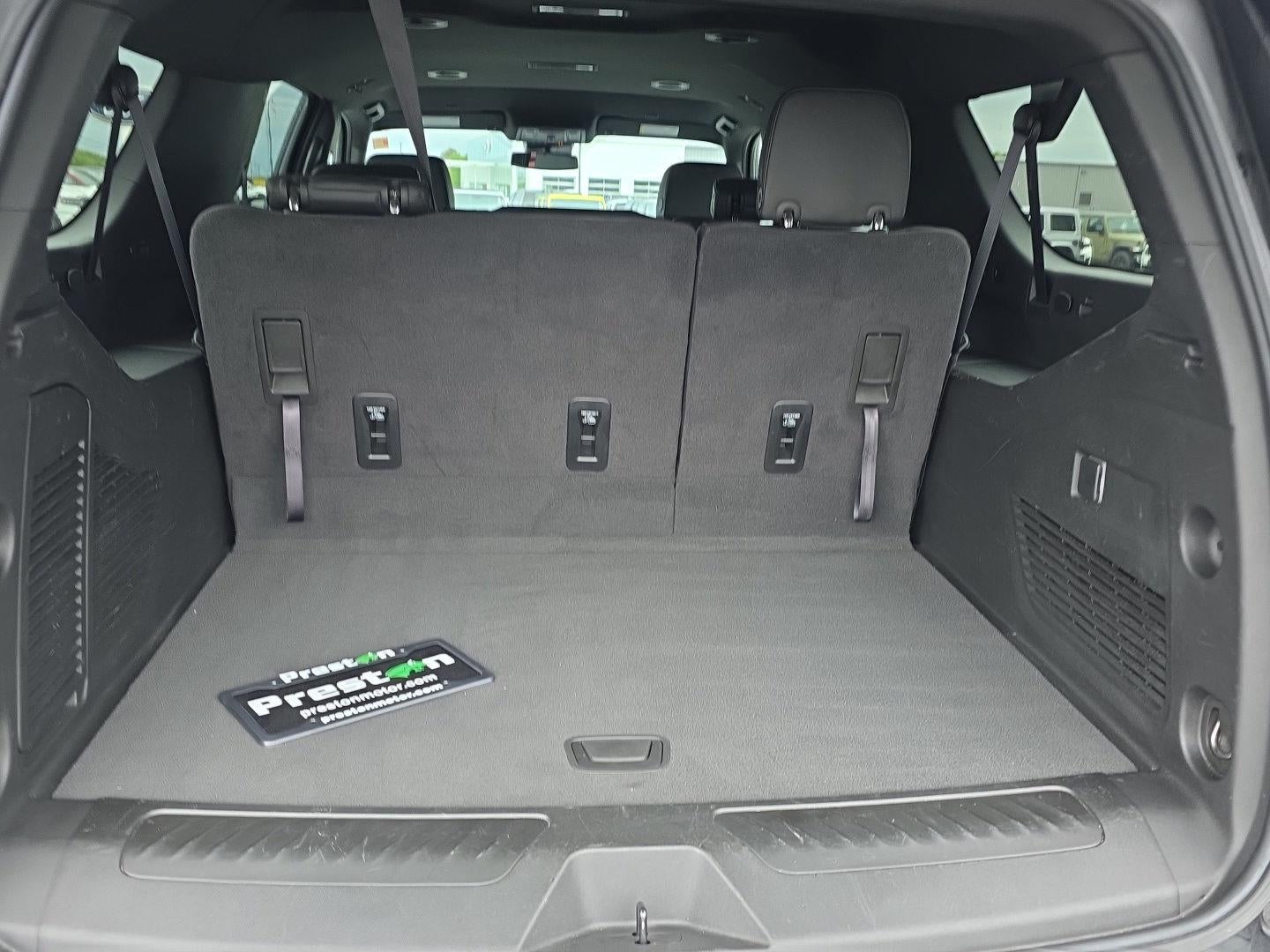 2024 Chevrolet Suburban LT