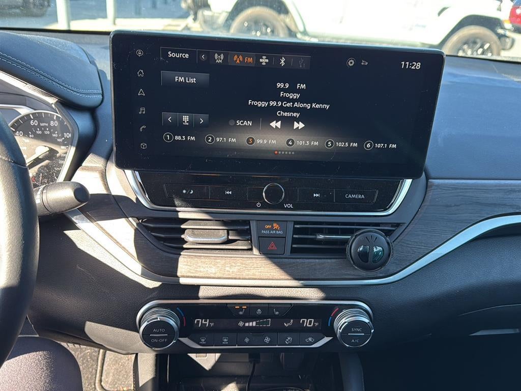 2023 Nissan Altima 2.5 SL