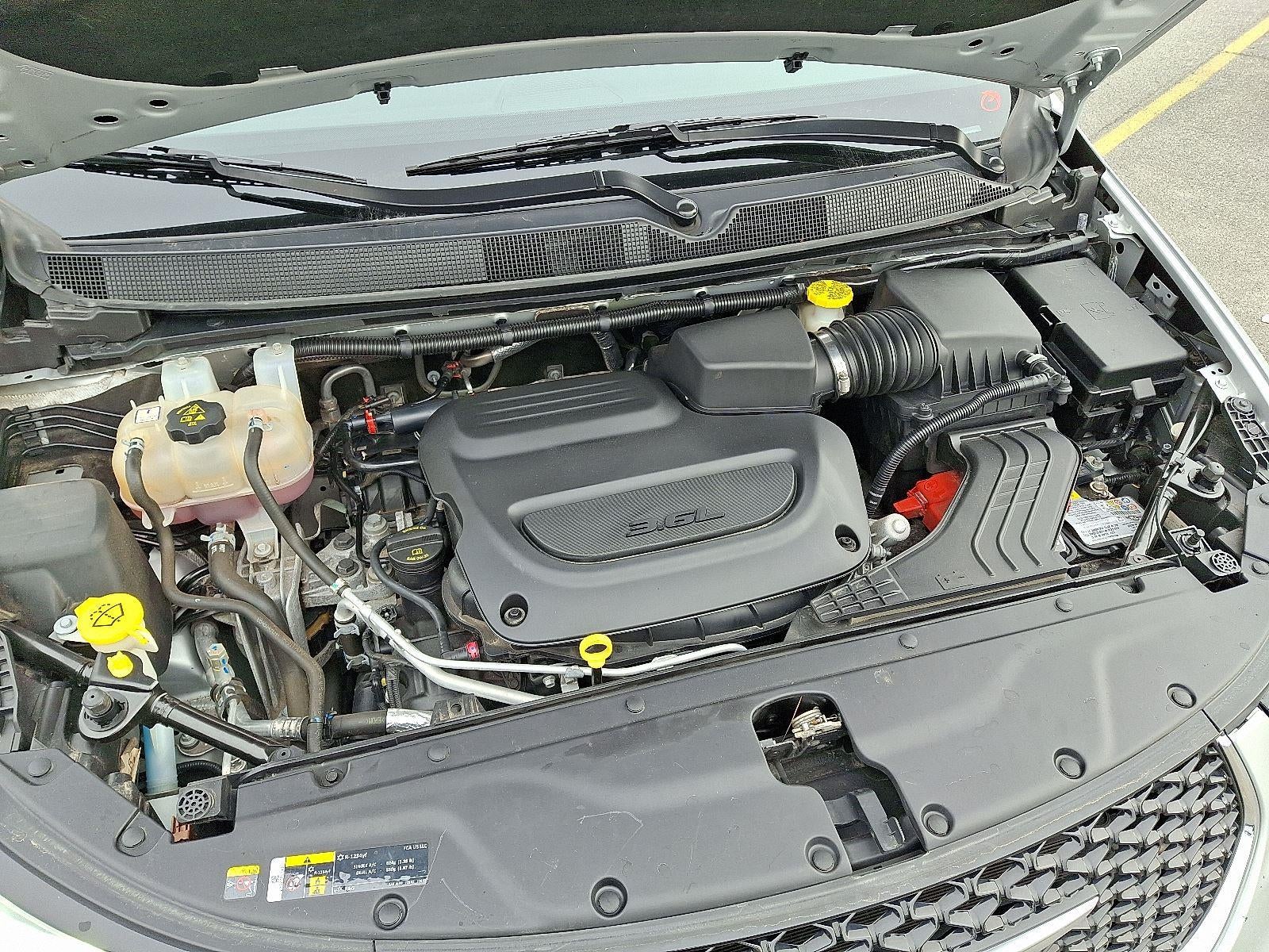 2024 Chrysler Pacifica Touring L