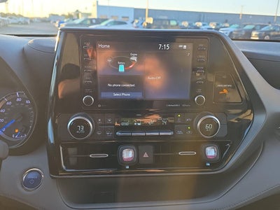 2022 Toyota Highlander Hybrid LE
