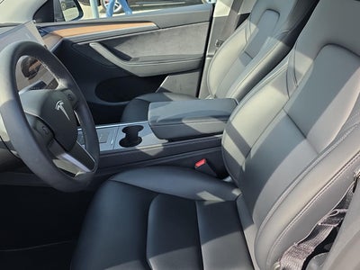 2024 Tesla Model Y Long Range