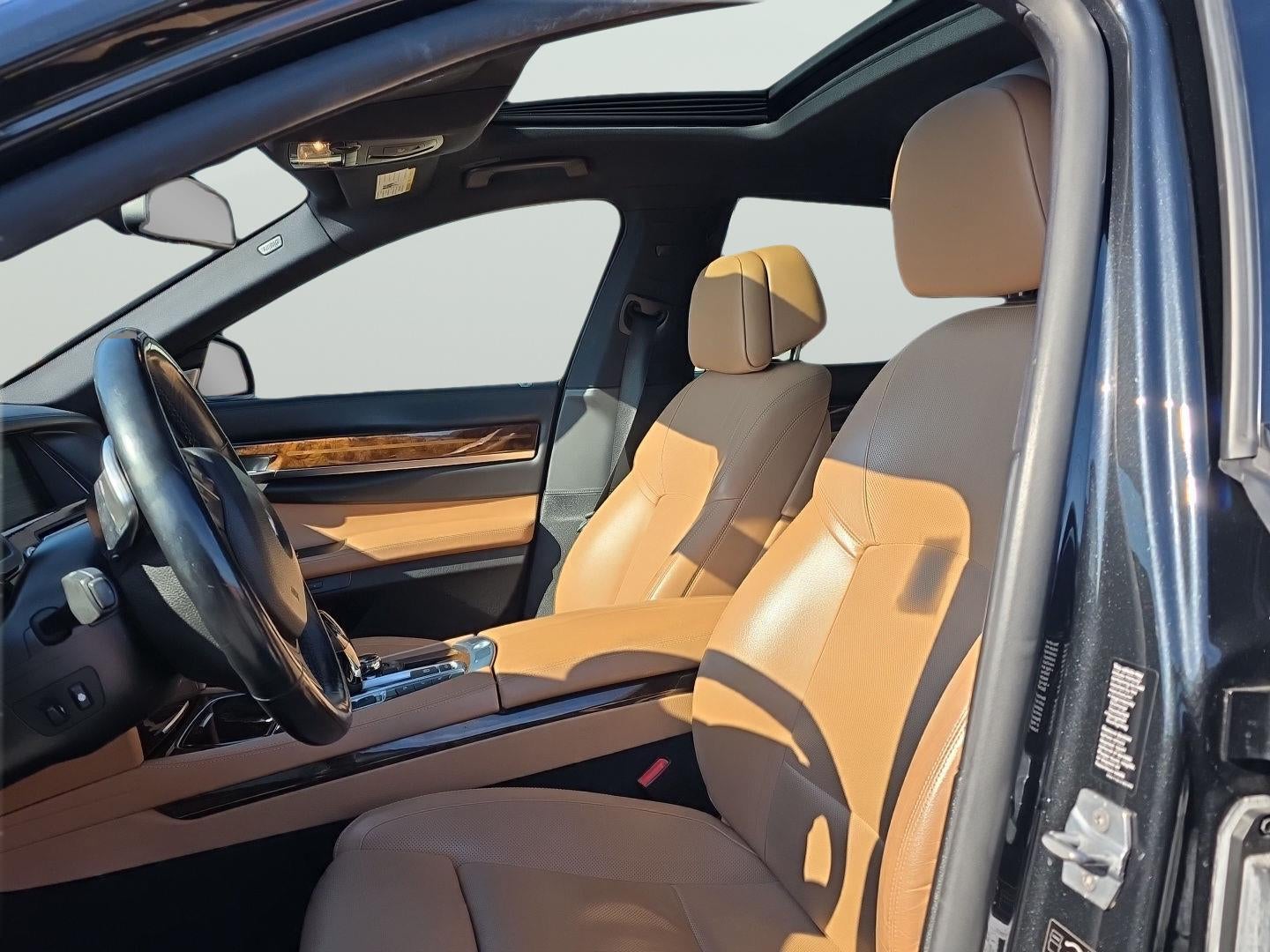 2013 BMW 750LI XDRIVE Base