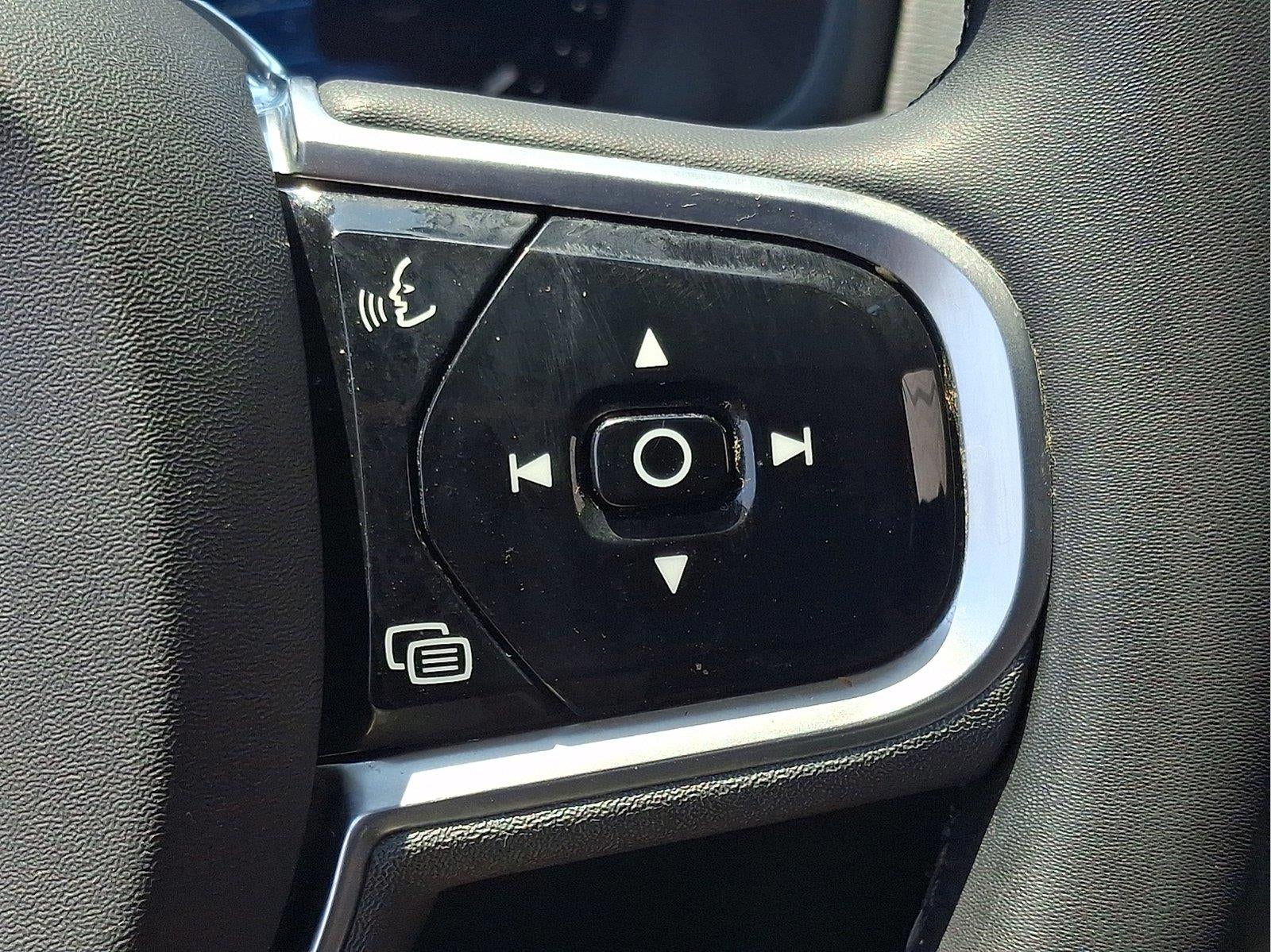 2023 Volvo XC90 Plus