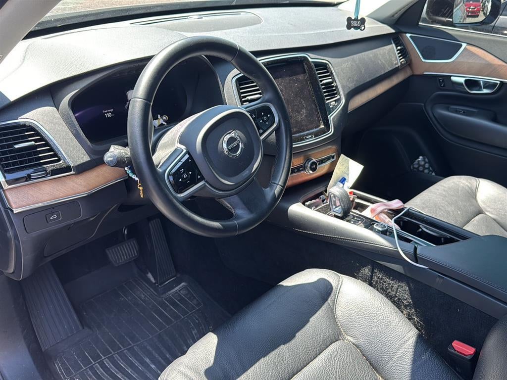 2023 Volvo XC90 Base
