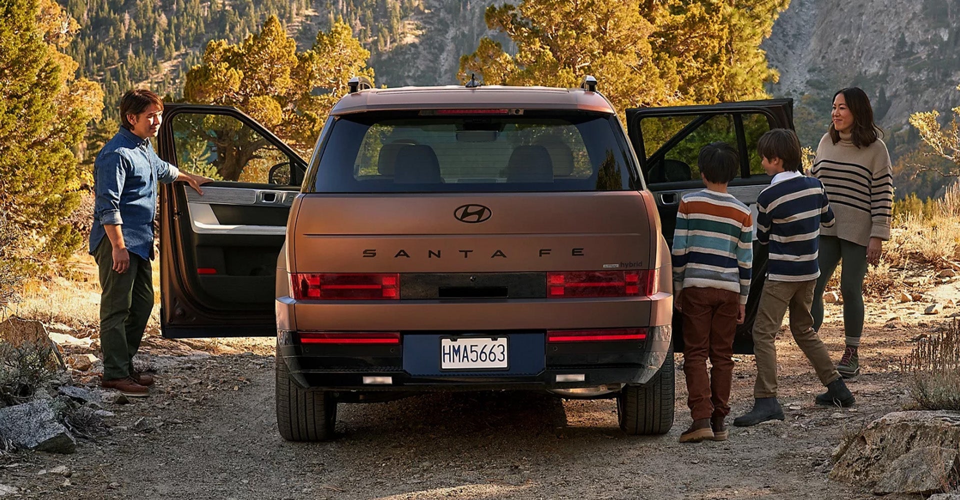 Hyundai Santa Fe Hybrid Exterior